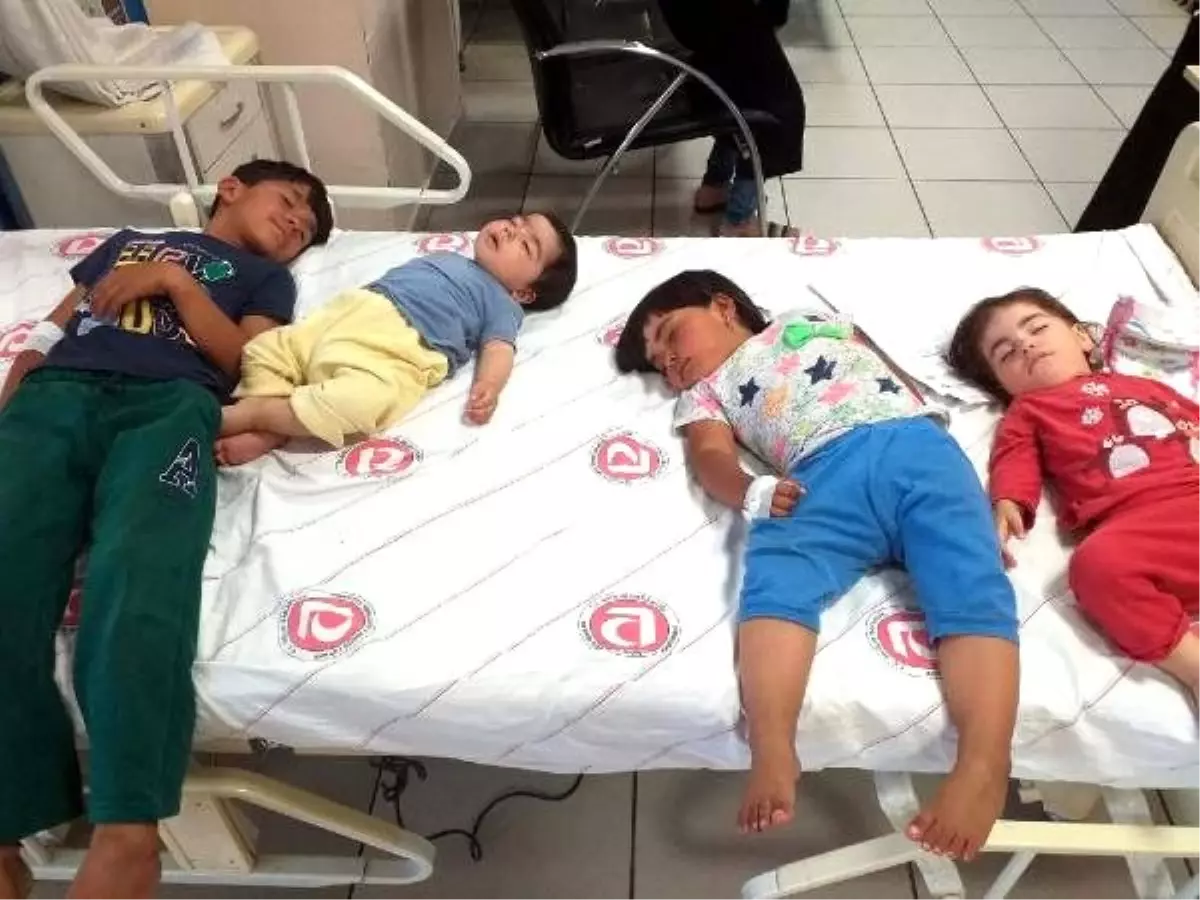 Zehirlenen Iraklı 4 kardeş, hastaneye kaldırıldı