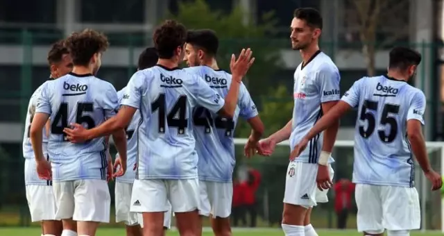 Beşiktaş ilk hazırlık maçında Pendikspor'u 2-1 yendi