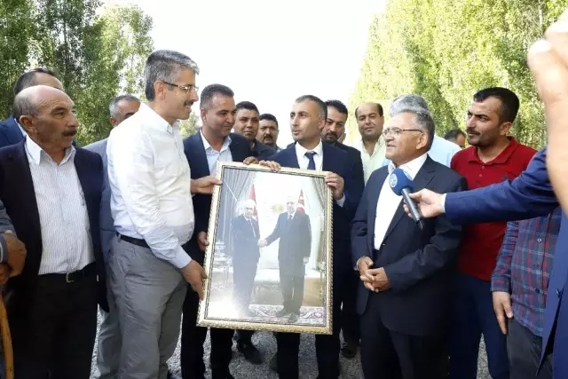 Büyükşehir'den Sarız'a 10 günde rekor yol Büyükşehir'den Sarız'a 10 günde rekor yol