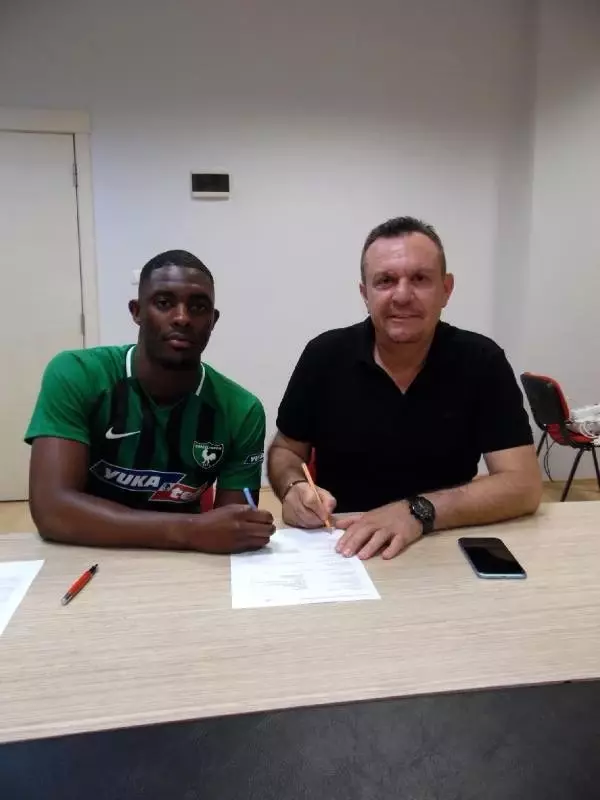 Denizlispor'da Sacko ve Aissati imzayı attı Denizlispor'da Sacko ve Aissati imzayı attı