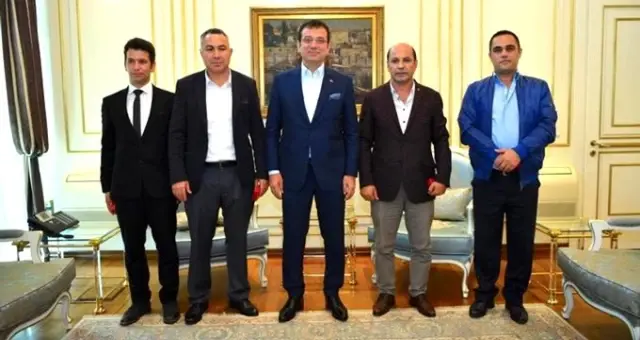 Ekrem İmamoğlu, kahraman personeli ödüllendirdi
