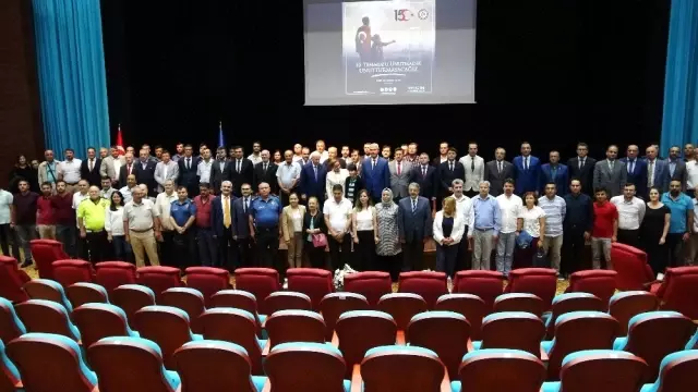 Eski TBMM Başkanı Kahraman: 'Darbeler teşebbüsler Türkiye'nin gelişmesini önlemek içindir' Eski TBMM Başkanı Kahraman: 'Darbeler teşebbüsler Türkiye'nin gelişmesini önlemek içindir'