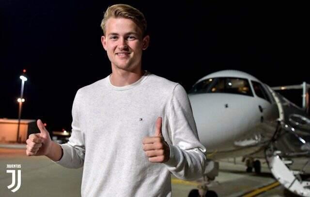 Matthijs de Ligt, Juventus'a imza atmak için Torino'da