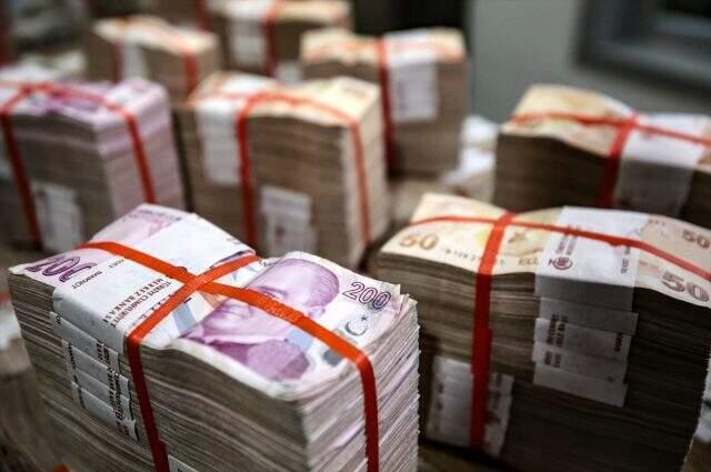 Milli Piyango'nun yılbaşı özel çekilişinde kazanılan büyük ikramiye bankada hazırlandı, talihlisini bekliyor