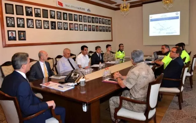Trafik değerlendirme toplantısı düzenlendi Trafik değerlendirme toplantısı düzenlendi