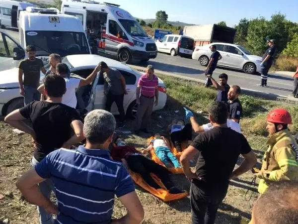 Arnavutköy'de kaza sonrası can pazarı (1)