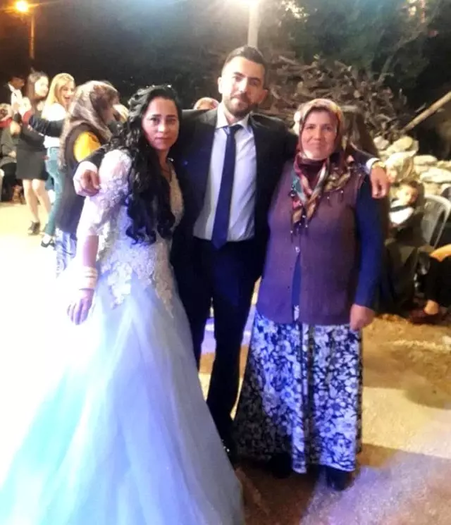 Aynı gün 6 aylık hamile eşi, anne ve babasını toprağa verdi
