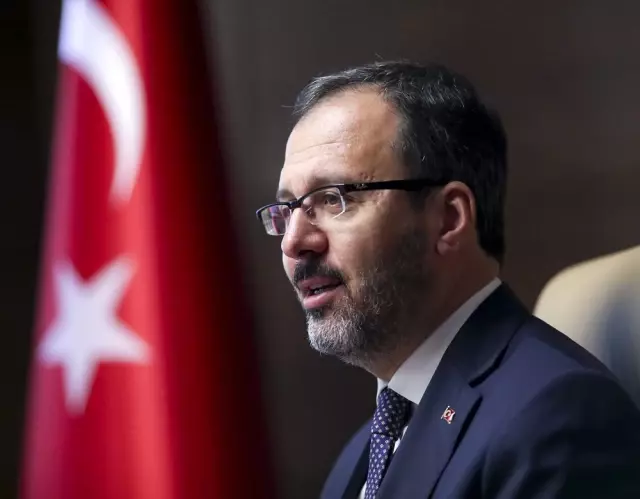 Bakan Kasapoğlu'ndan Yasemin Can'a tebrik