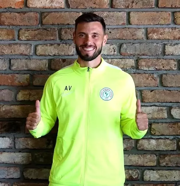Çaykur Rizespor'un yeni transferi Amedej Vetrih kampa katıldı