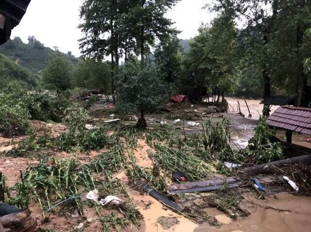 Düzce'deki su baskını ve toprak kayması