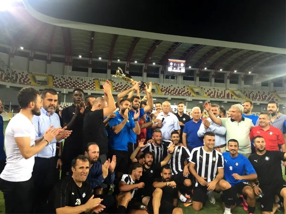 İzmir'de TSYD Ege Kupası heyecanı