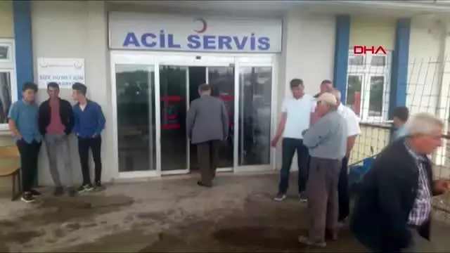 Kullandığı araçla duvara çarptı: 1 ölü, 1 yaralı Kullandığı araçla duvara çarptı: 1 ölü, 1 yaralı