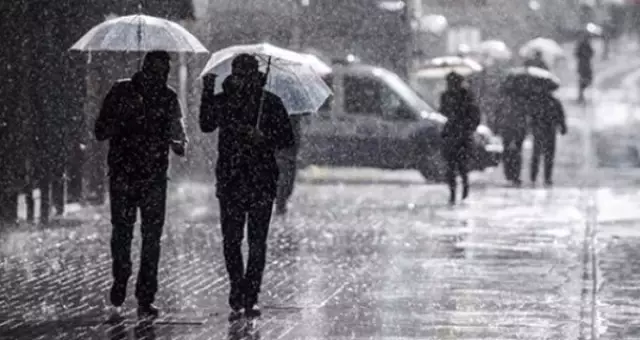 Meteoroloji'den 11 il için sağanak uyarısı Meteoroloji'den 11 il için sağanak uyarısı