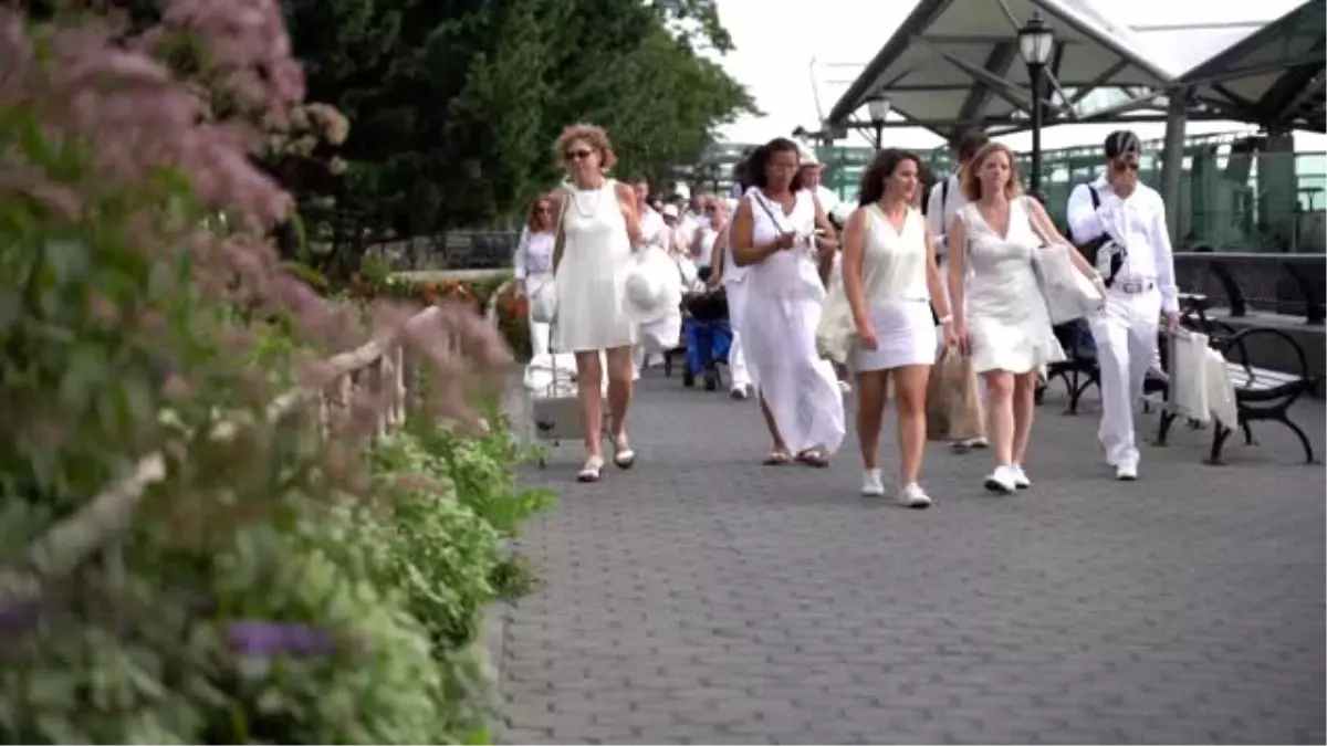 New York'ta 'Beyaz' gece