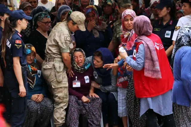 Şırnak şehidi son yolculuğuna uğurlandı