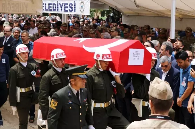 Şırnak şehidi son yolculuğuna uğurlandı