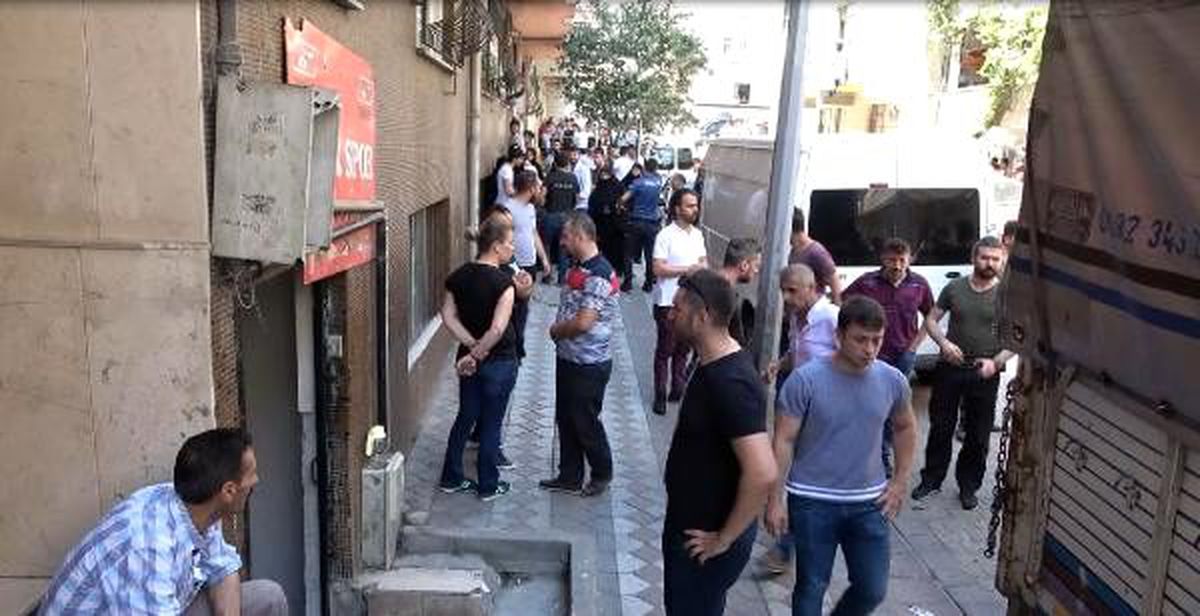 Sultangazi�de sahte ayakkabı imalathanesine baskında gerginlik Haber