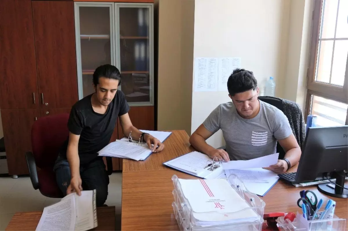 Üniversite öğrencileri kurayla işbaşı yaptı