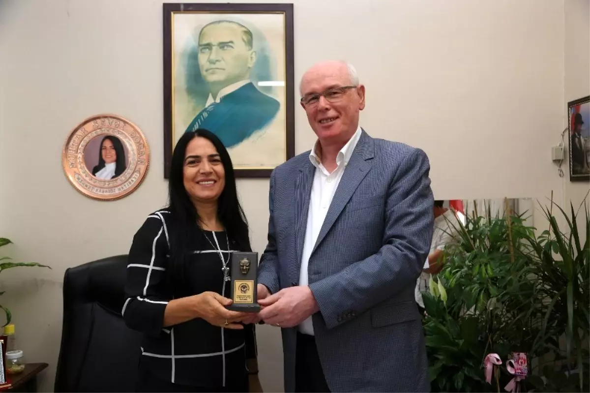 Başkan Kazım Kurt mahalle muhtarlarını ziyaret etti