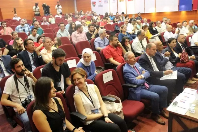 Bayrampaşa'da 'Sağlık Sporda, Bağlan Hayata' Projesinin tanıtımı yapıldı Bayrampaşa'da 'Sağlık Sporda, Bağlan Hayata' Projesinin tanıtımı yapıldı