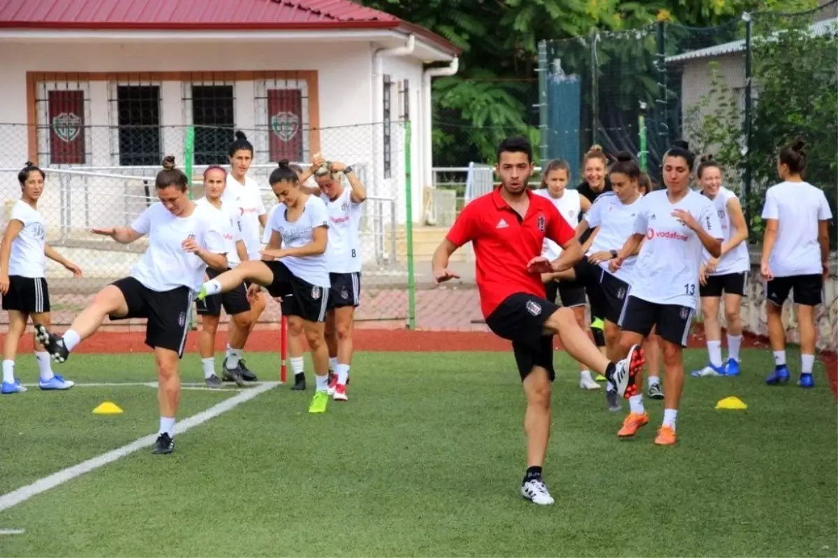 Beşiktaş Kadın Futbol Takımı Osmaneli'nde