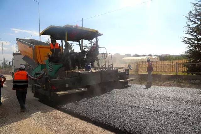 Develi Seyrani Kampüsünde Sıcak Asfalt Çalışması Devam Ediyor Develi Seyrani Kampüsünde Sıcak Asfalt Çalışması Devam Ediyor