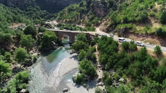 Diyarbakır'ın saklı cenneti: Taşköprü Diyarbakır'ın saklı cenneti: Taşköprü