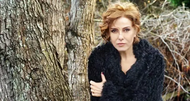 Fazıl Say, Erdoğan'a hakaretten ceza alan Zuhal Olcay'a destek oldu