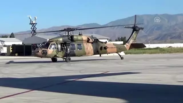 Hakkari'de şehit asker için tören (2)