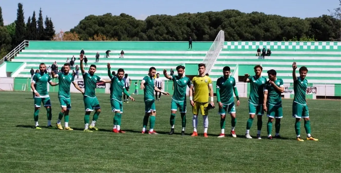 Salihli Belediyespor, 'BAL'a devam' kararı aldı