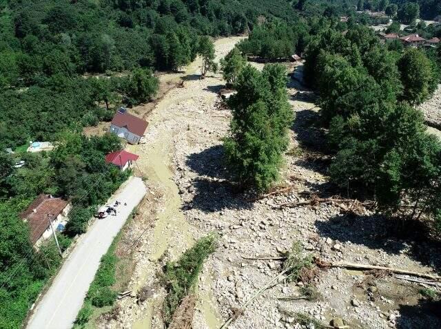 Son dakika! Düzce'deki selde kaybolan bir kişinin cesedi denizde bulundu