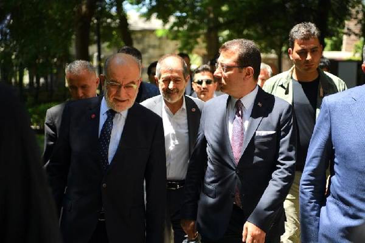 Ekrem İmamoğlu'nu ziyaret eden Temel Karamollaoğlu: Omuzlarına çok ağır bir yük yüklendi