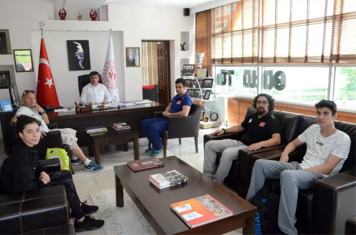 Yüzmede Yiğit ve Mehlika 2019 EYOF'ta