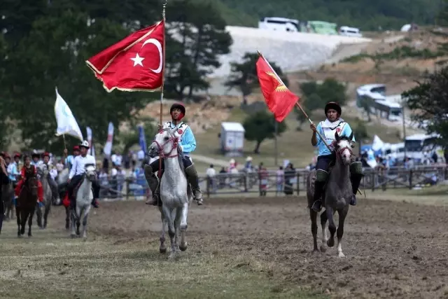 Ata sporlarına nefes kesen açılış Ata sporlarına nefes kesen açılış