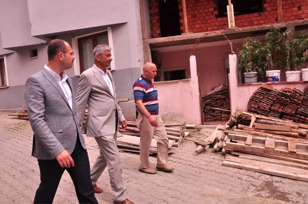 Başkan Kavaklıgil planlarını mahalle sakinleriyle istişare etti