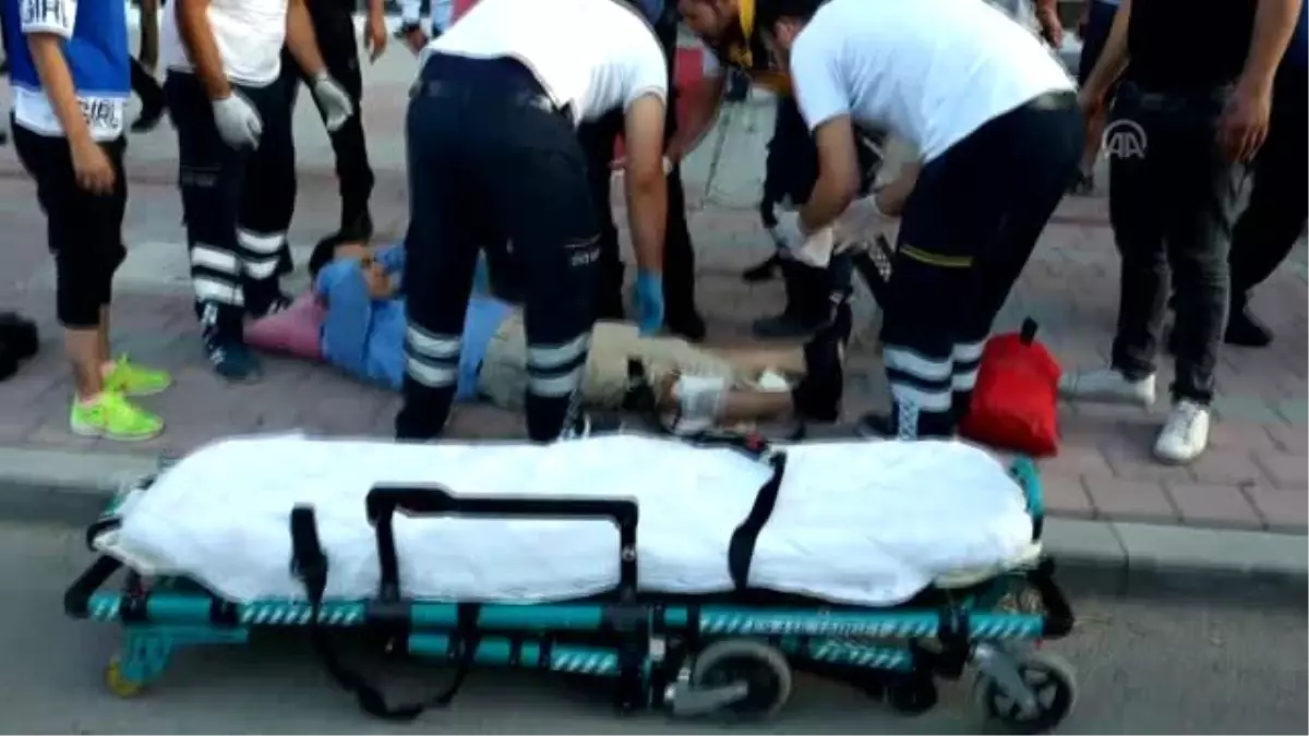 İş yerinin önünde silahlı saldırıya uğradı