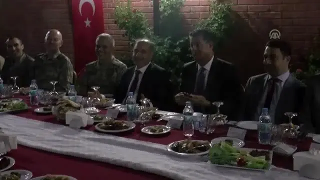 'Terör örgütünün yıktığı, yaktığı şehrimizi iyi bir noktaya getirdik' 'Terör örgütünün yıktığı, yaktığı şehrimizi iyi bir noktaya getirdik'