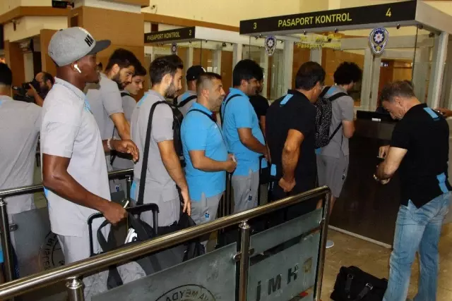 Trabzonspor, yeni sezon öncesi 2. etap kamp çalışmaları için Avusturya'ya gitti Trabzonspor, yeni sezon öncesi 2. etap kamp çalışmaları için Avusturya'ya gitti