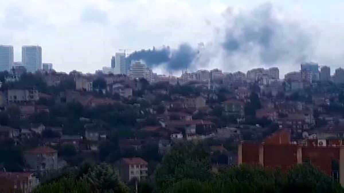 İstanbul'da 29 katlı binada yangın