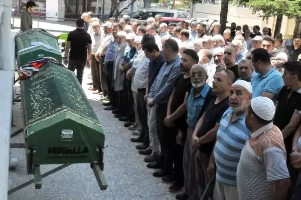 7 kişinin öldüğü kazada, yaşlı çift düğünden dönüyormuş (2)
