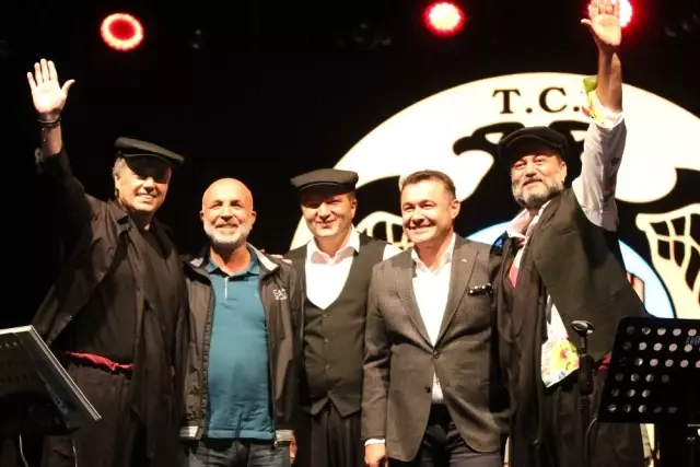 Alanya'da Hüsnü Şenlendirici ve Cengiz Kurtoğlu rüzgarı Alanya'da Hüsnü Şenlendirici ve Cengiz Kurtoğlu rüzgarı