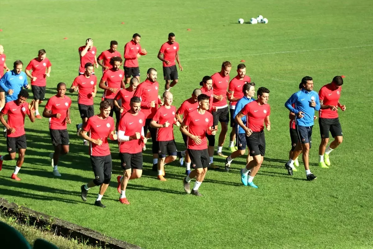 Antalyaspor'un Bolu kampı başladı