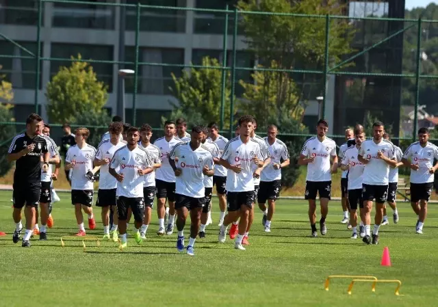 Beşiktaş, Riva'daki son antrenmanını yaptı Beşiktaş, Riva'daki son antrenmanını yaptı