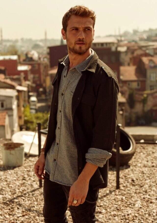 Çukur'un Yamaç'ı Aras Bulut İynemli askerliği veda pozuyla bitirdi