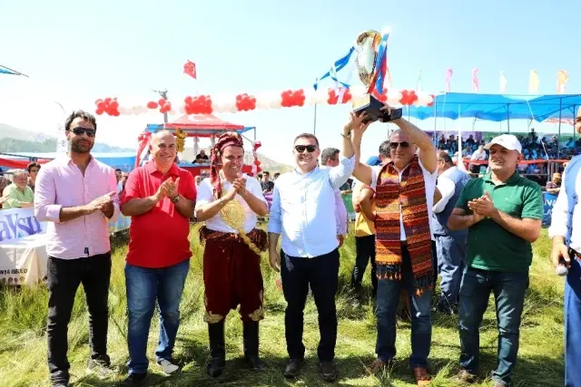 Gökbel'de başpehlivan Ali Gürbüz oldu
