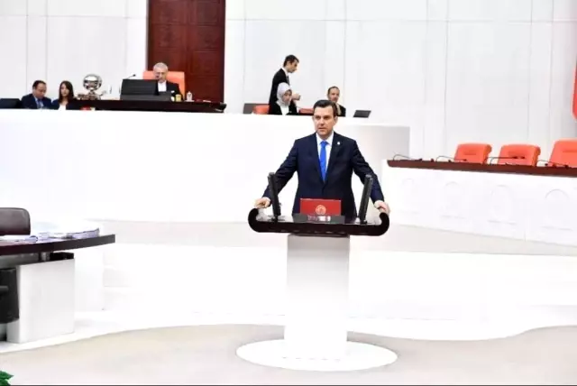 Milletvekili Esgin: 'Bursa Havaalanı Türkiye ortalaması üzerinde' Milletvekili Esgin: 'Bursa Havaalanı Türkiye ortalaması üzerinde'