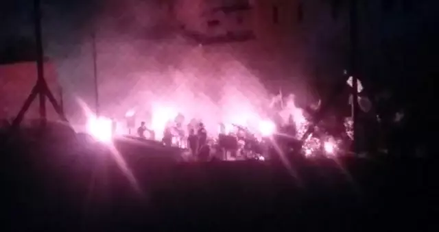 Rumlar, Kıbrıs Barış Harekatı'nı protesto etmek için sınıra yürüdü