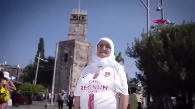 SPOR Antalyaspor formalarını tanıttı