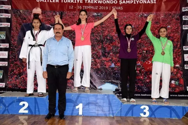 15 Temmuz Demokrasi Şehitleri Ümitler Türkiye Taekwondo Şampiyonası