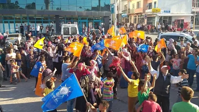 31 Mart'ta mazbatası iptal edilen Ramazan Bozlak, AK Parti'ye geçerek yeniden seçildi